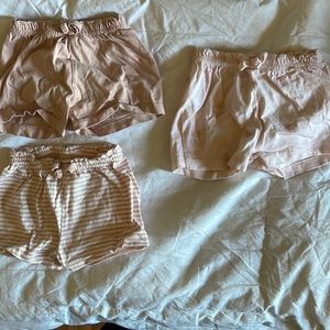 CHILDREN’S PLACE baby girl 3 pack of shorts size 0-3 months